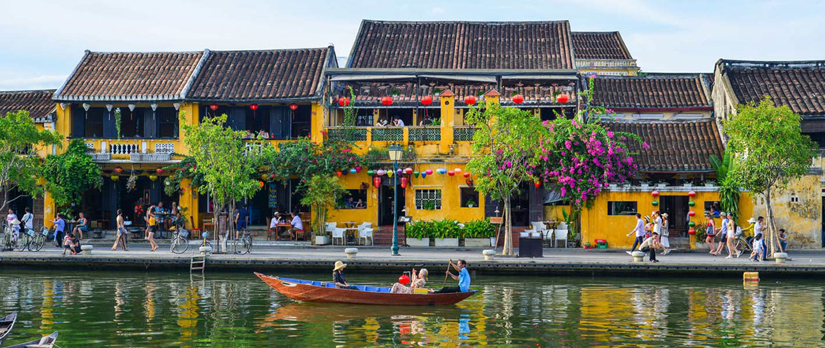 THE GENTLENESS OF HOI AN ANCIENT TOWN